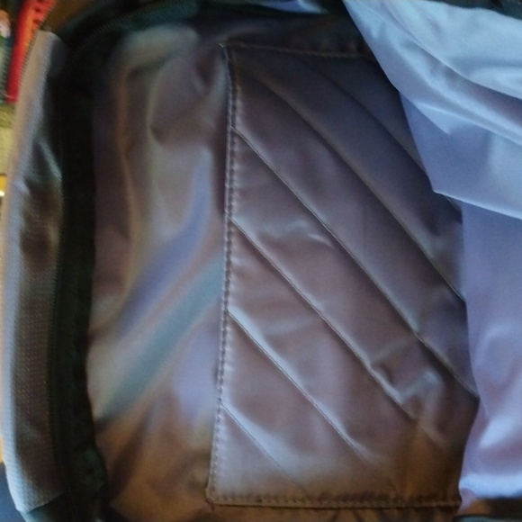 NWT Dell Tek Backpack 15.6" /40 cm Black Many Pockets & Padded Laptop Pocket - Picture 12 of 15